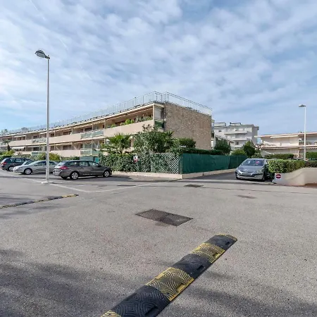 Apartment Le Marlyne 2 By Interhome Cannes